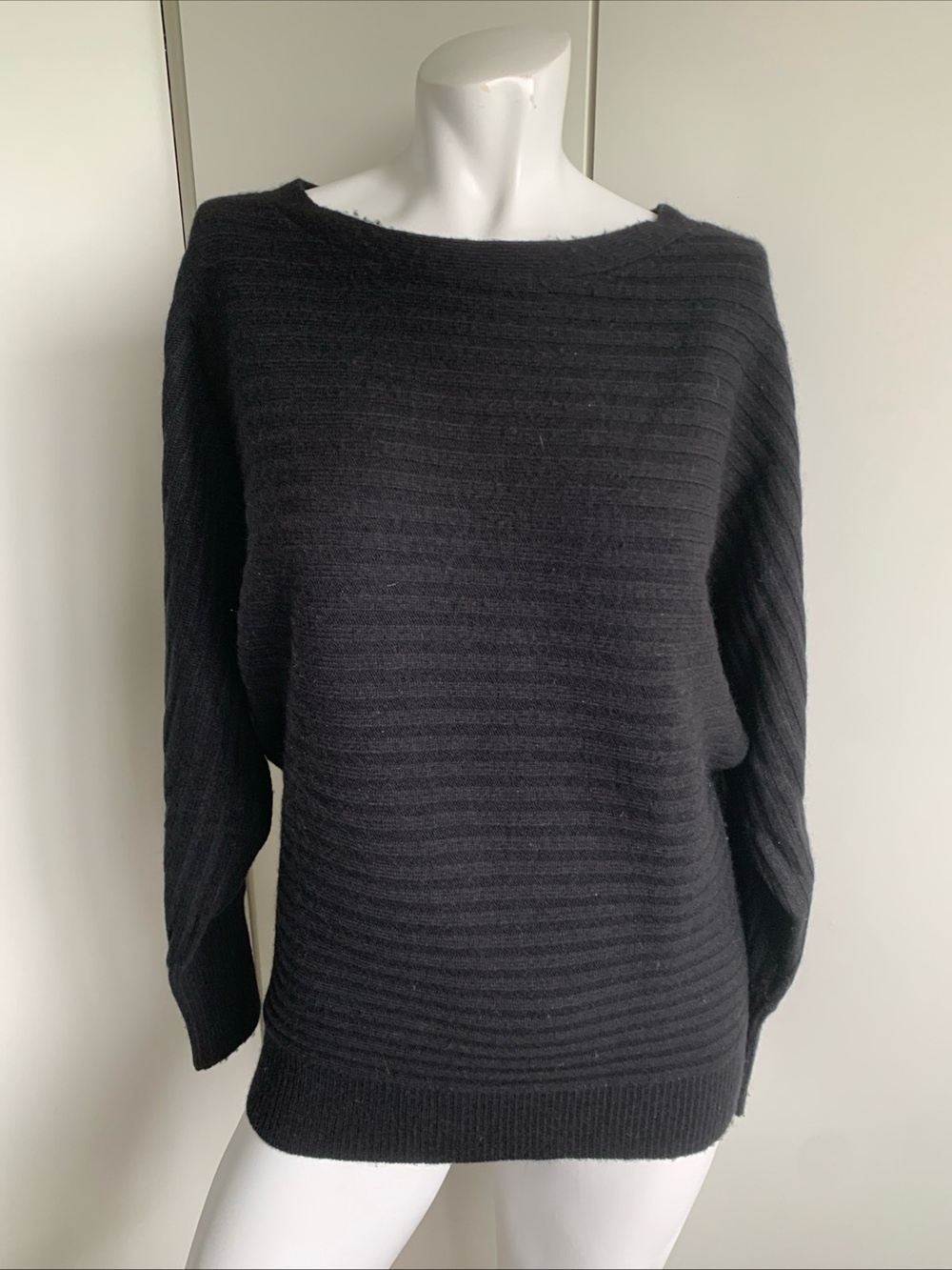 J.Crew wool/cashmere size medium black pullover sweater